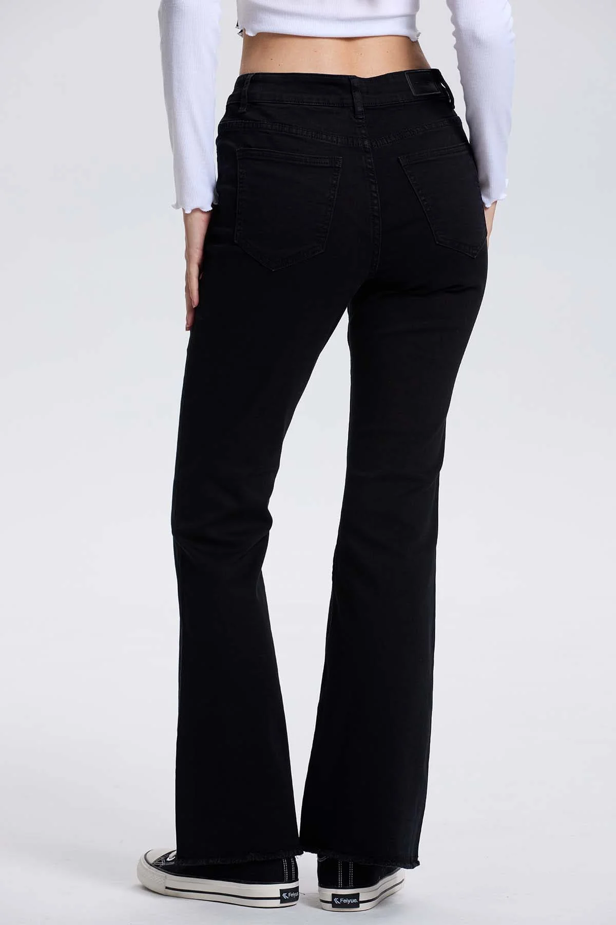 Jeans Mujer Monse Flare Negro - Image 3
