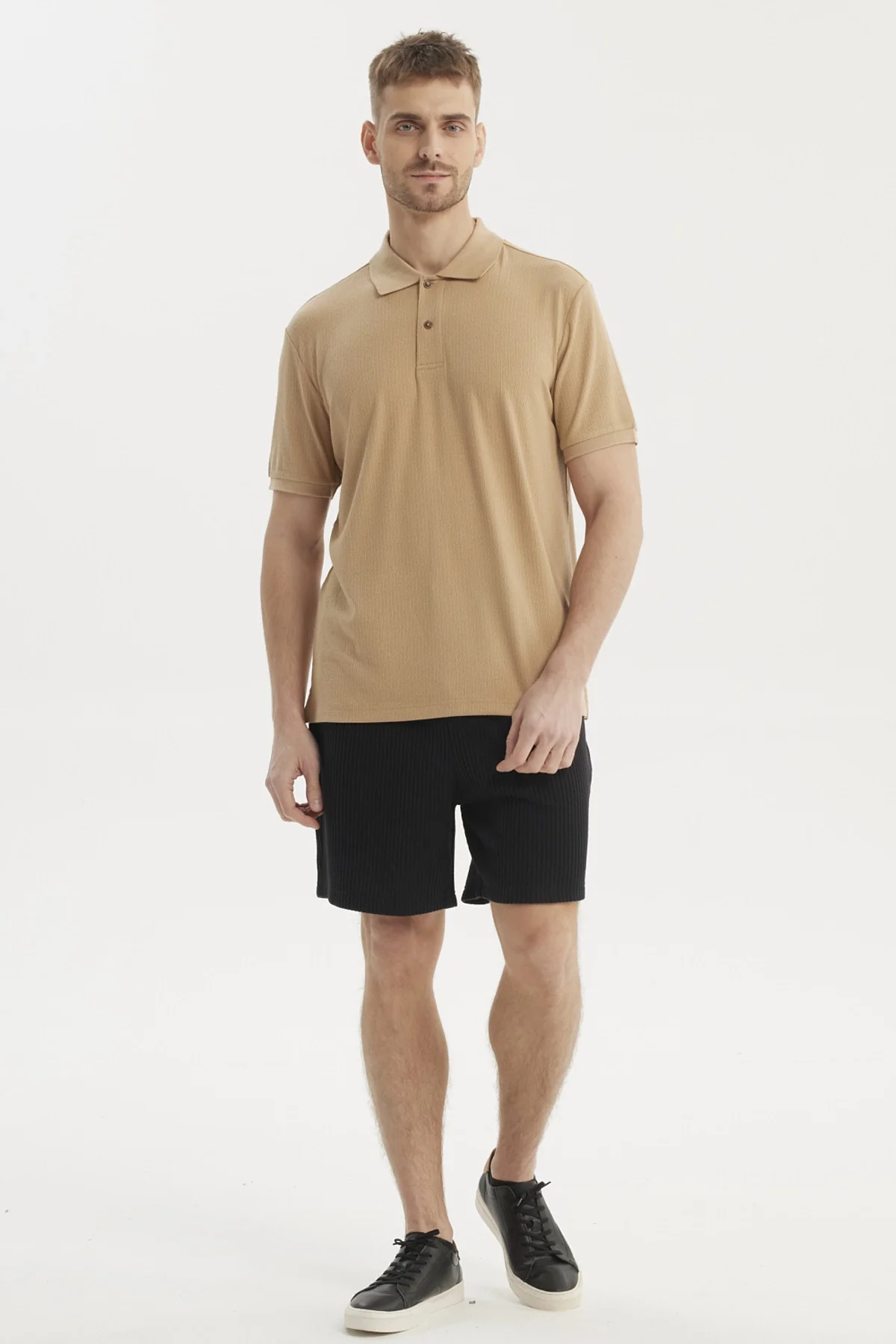 Polera Hombre Cuello Camisero Beige - Image 4